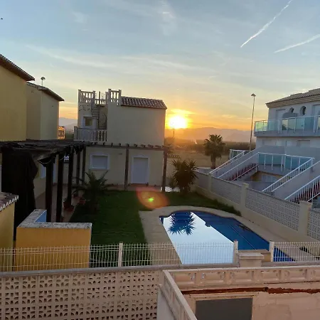 A Estrenar - Playa Nova. Piscina & Padel Holiday home *